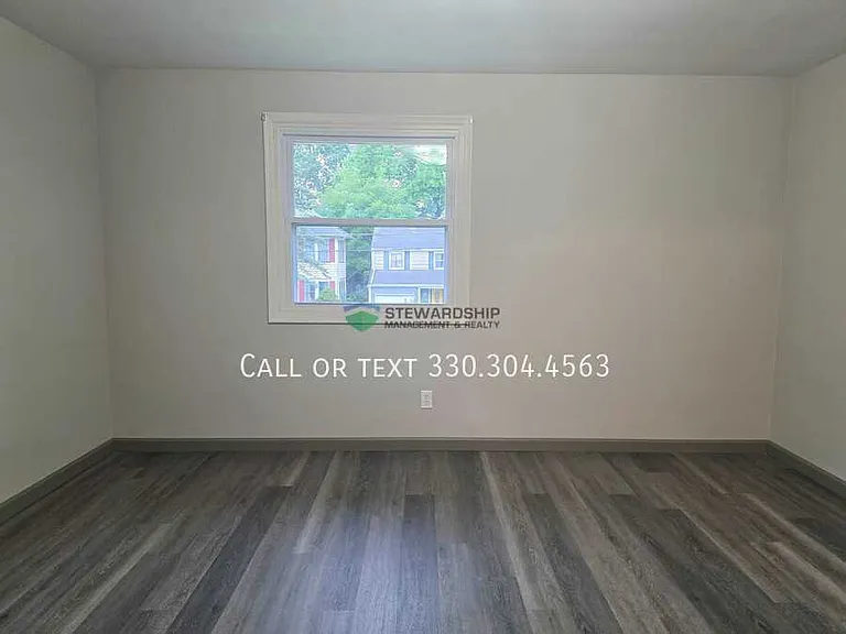 1738 Harvard Ave NW — Photo 17