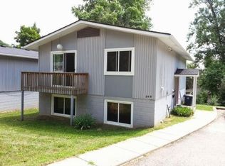 249 Brookridge Ct, Ann Arbor, MI 48103