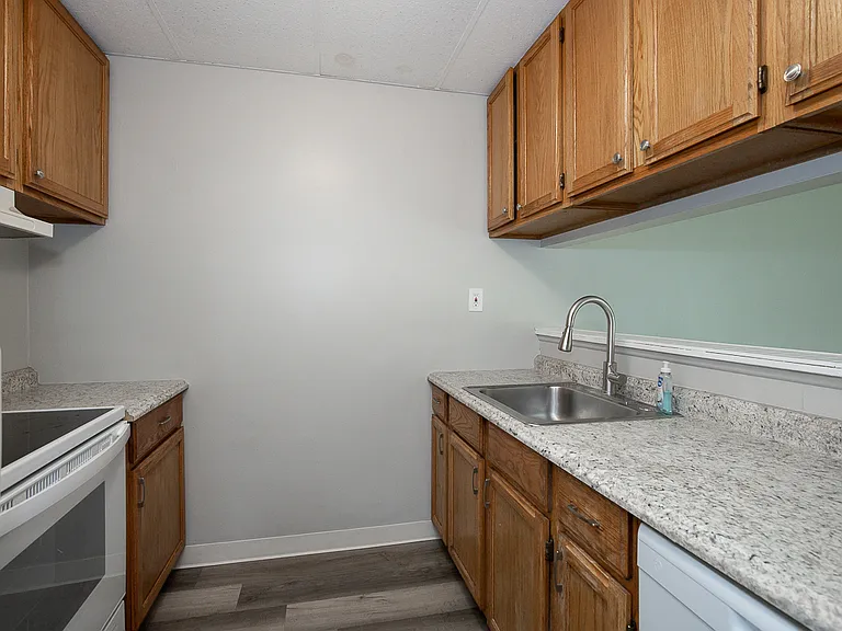 38285 North Ln #L208 — Photo 6