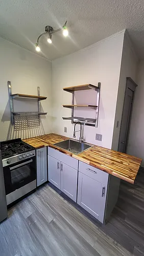 1530 N Pearl St #7 Photo 1