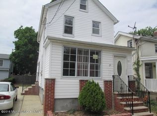 25 Waverly St, Keyport, NJ 07735