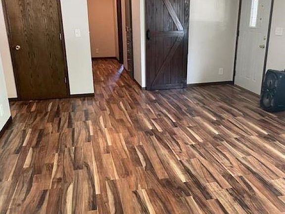 3rd image of 1004 Odell St