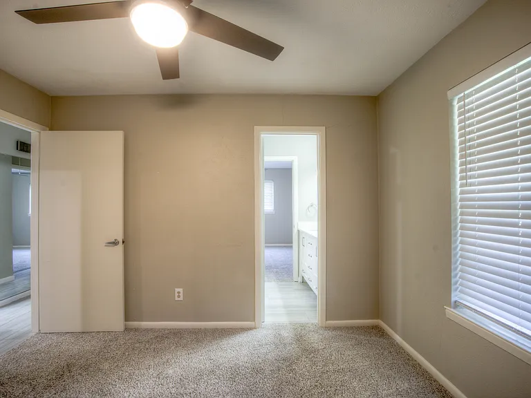 530 Lawnmeadow Dr — Photo 25