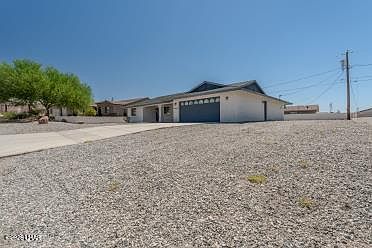 5th image of 2830 Okeechobee Dr