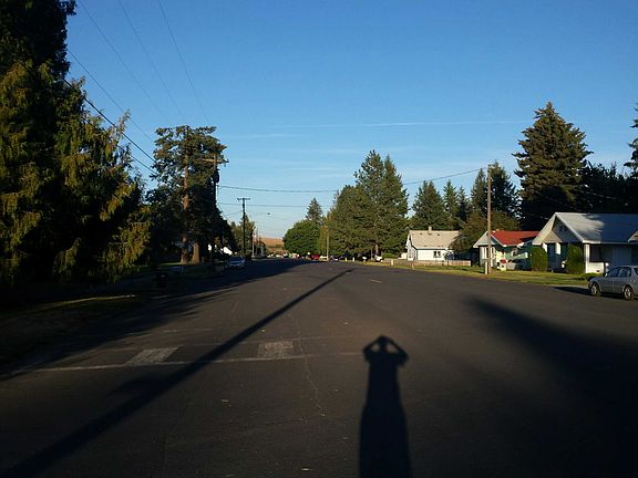 5th image of 502 W Steptoe Ave