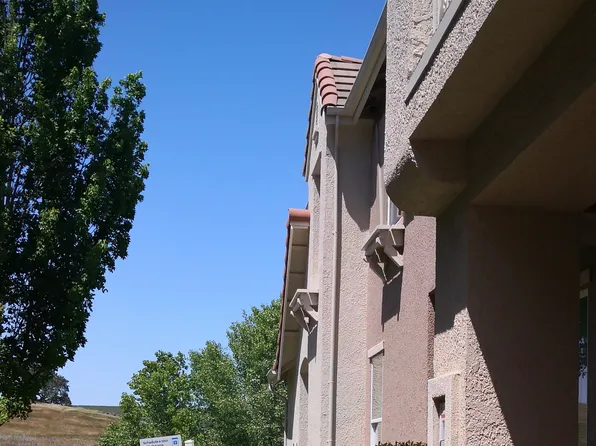 2102 Esplanade Cir, Folsom, CA 95630