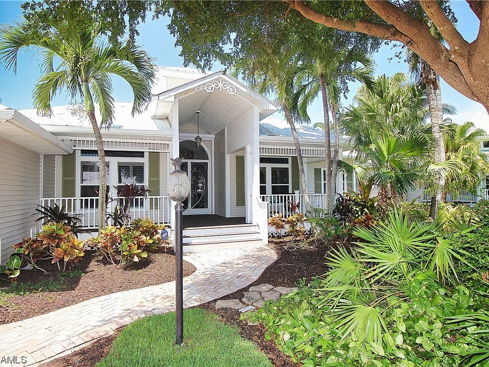 1st image of 15512 Caloosa Creek Cir