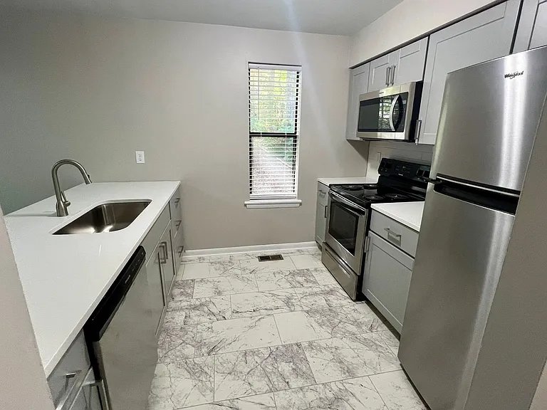 WAYN5328 — Photo 3
