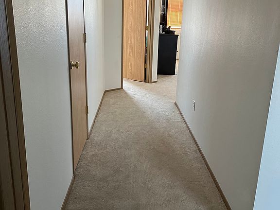 4th image of 10721 Van Norhop St NE