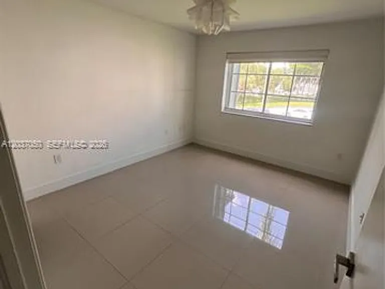 4370 NW 107th Ave #CU-202 — Photo 18