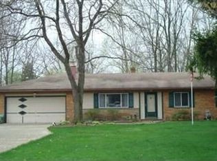 1172 Ledgeview Rd, Macedonia, OH 44056