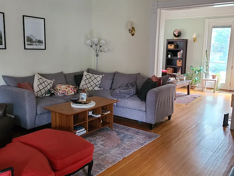 1015 Noyes St — Photo 9