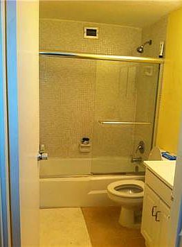 4th image of 905 Brickell Bay Dr APT 424