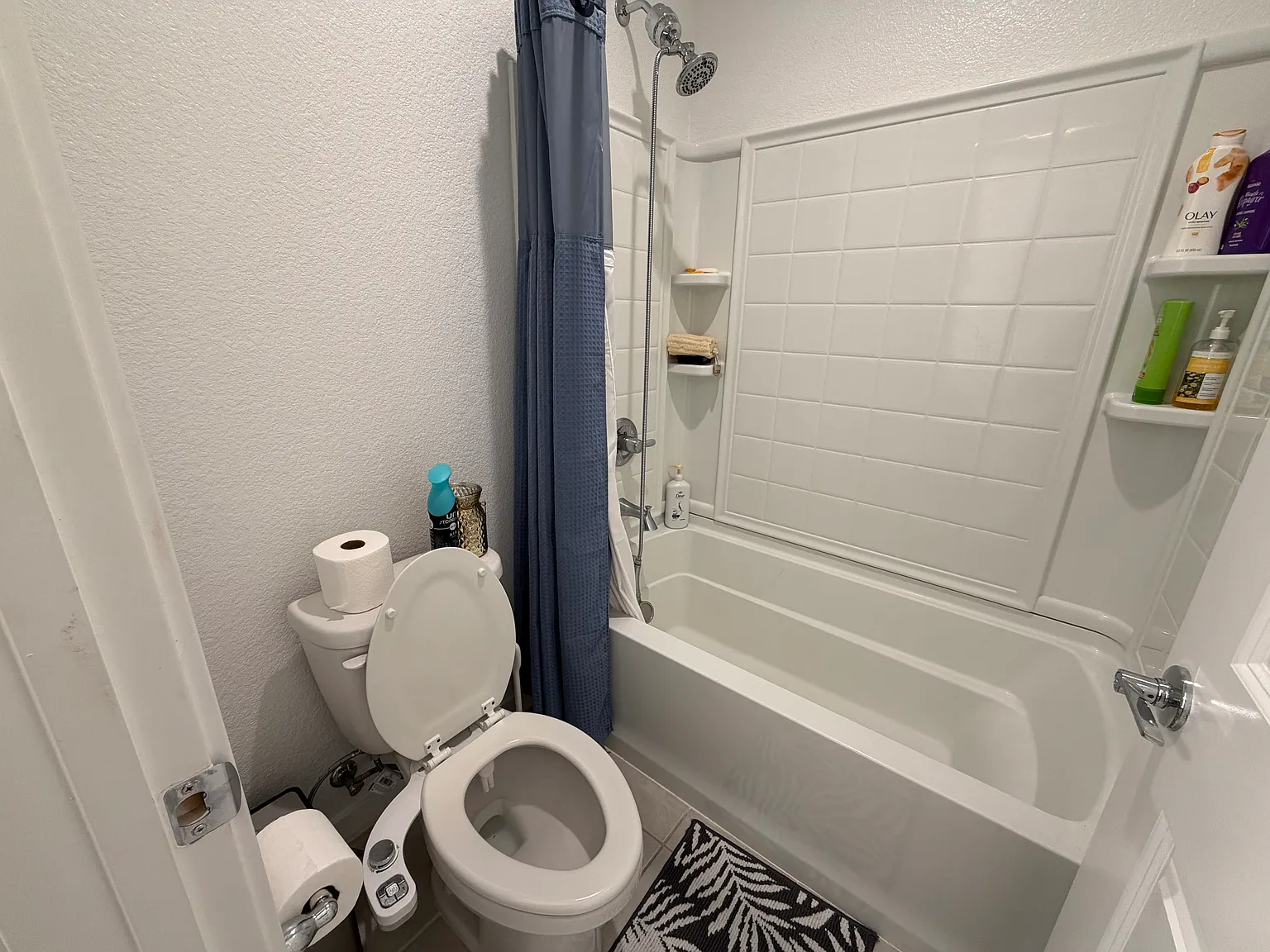 4 bed, 3.5 bath, 2734 sqft, $950 — Photo 3