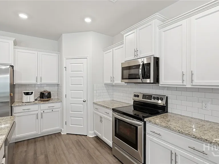 165 Brennan Dr — Photo 14