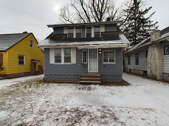 2nd image of 19906 Mountville Dr