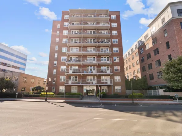 700 Summer Street APT 8L, Stamford, CT 06901