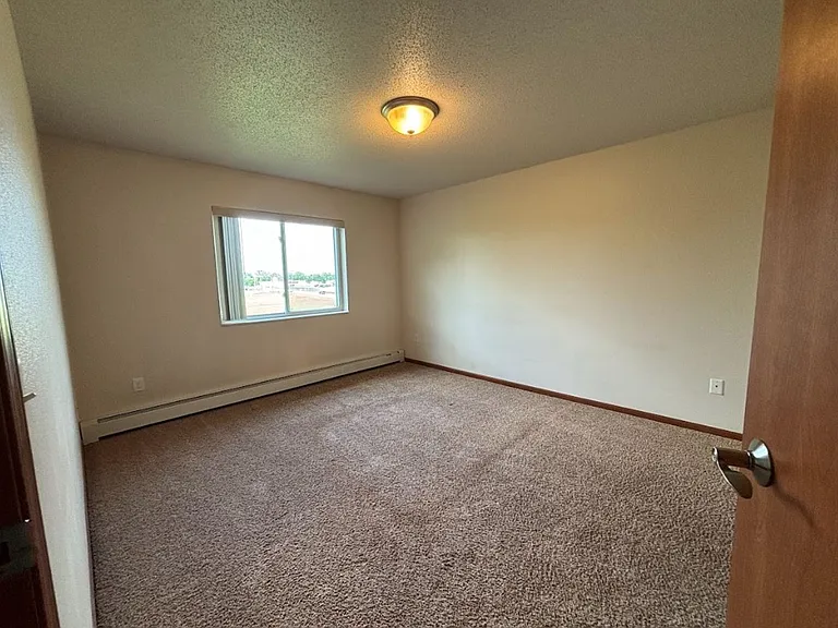 3202 — Photo 7