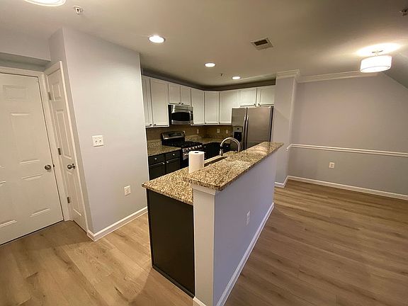 3rd image of 15396 Rosemont Manor Dr #15
