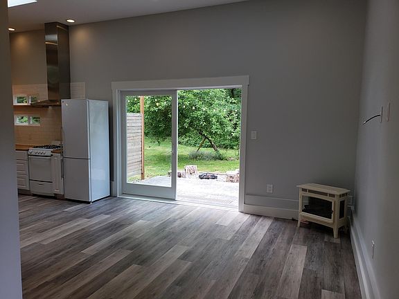3rd image of 17413 185th Ave NE #B