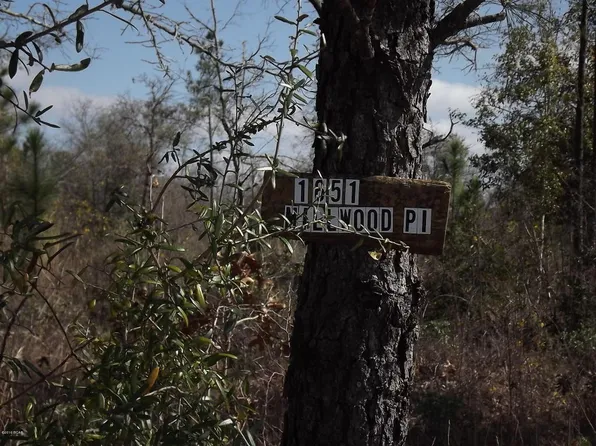 1651 Millwood Pl, Chipley, FL 32428