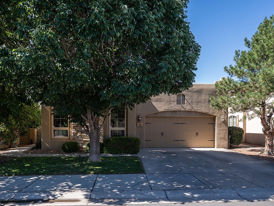 1st image of 1316 Valle Ln NW