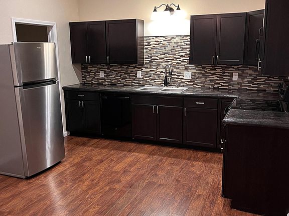 4th image of 101 E Saint Louis St #1B