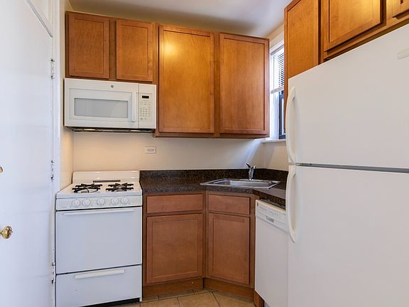 4th image of 1620 W Farwell Ave APT 2B