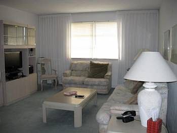 2nd image of 1821 NE 62nd St APT 327
