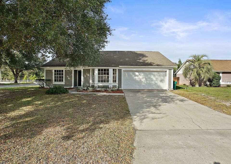 1st image of 3001 E Beaumont Ln