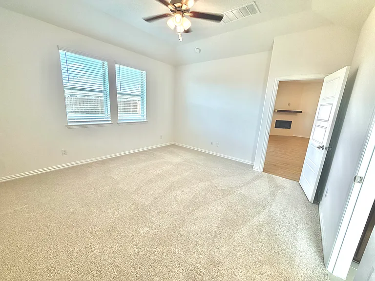 1609 Gulin St — Photo 13