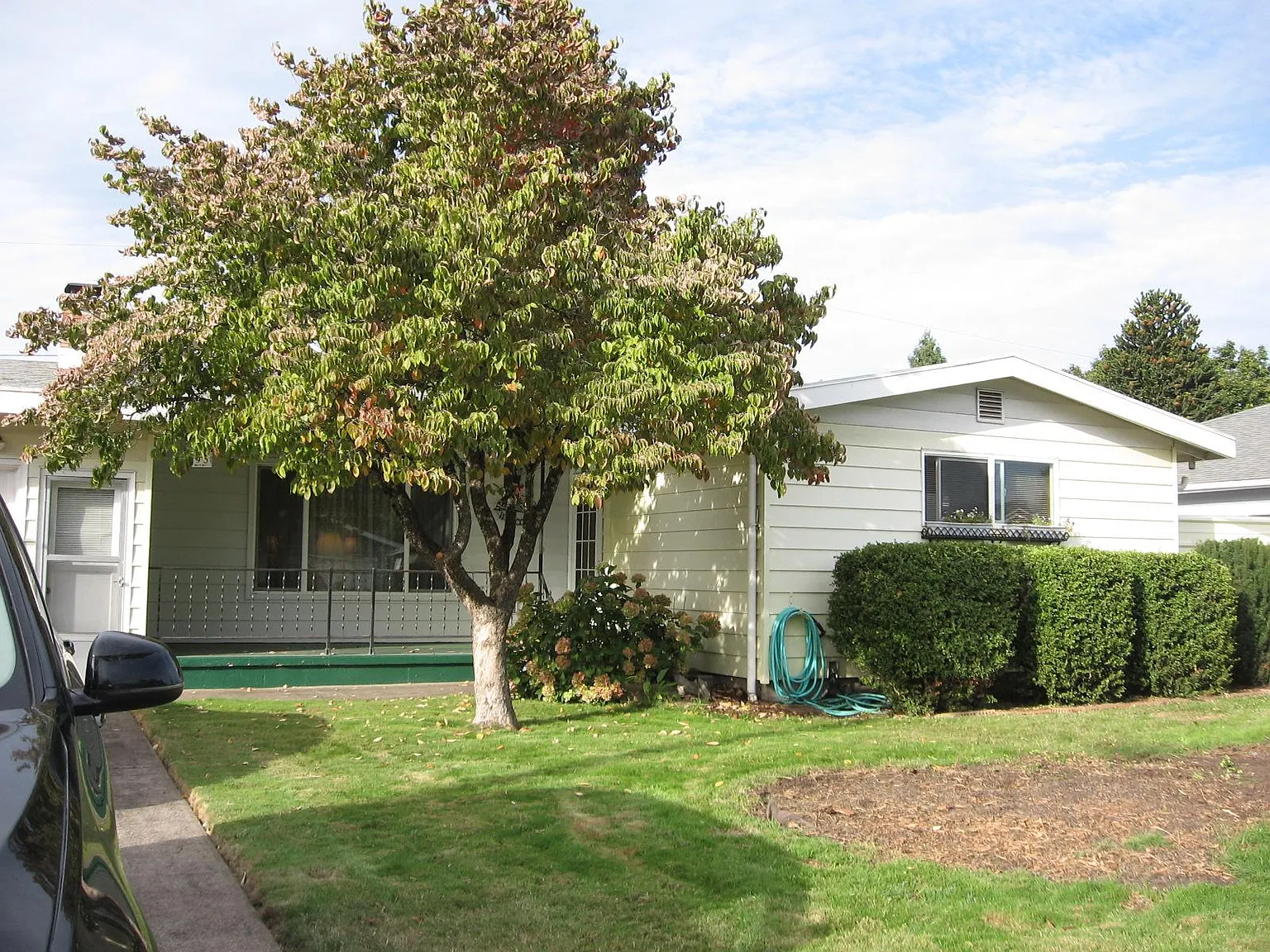 795 Silver Ln photo 1