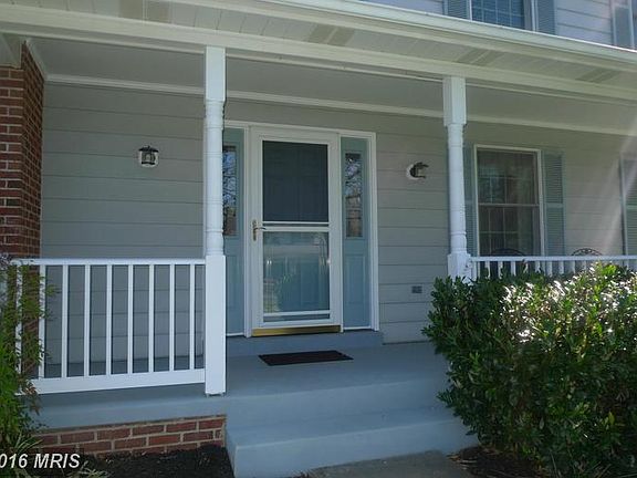 3rd image of 215 Deer Run Dr