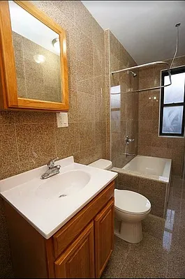 Rented by Universal Realty Group | media 8