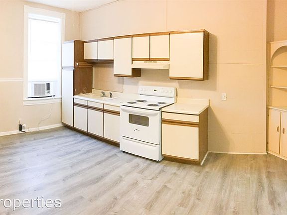 2nd image of 3830 Virginia Ave