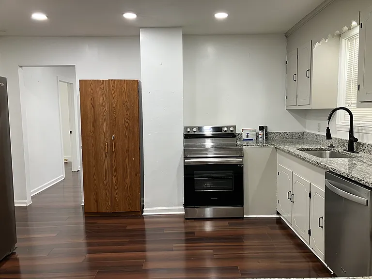 203 Branham St — Photo 18