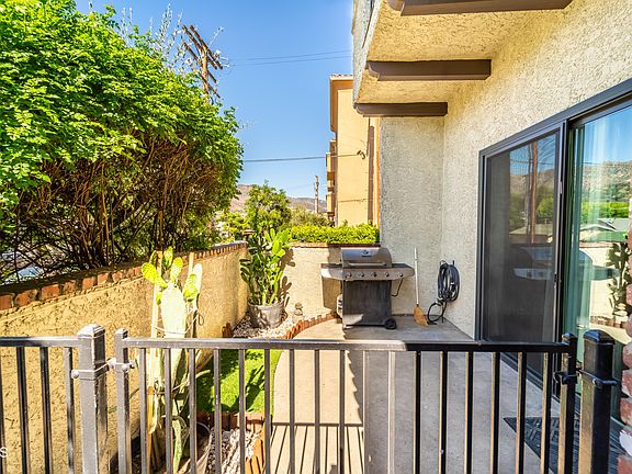 3rd image of 1718 Rogers Pl Unit 1A