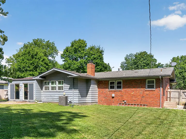 2030 E Greenwood St — Photo 23