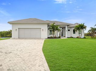 18601 Candletree Ct, Naples, FL 34114