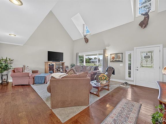 4th image of 31201 Osborn Dr