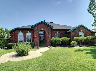 3216 Elmwood Dr, Mesquite, TX 75181