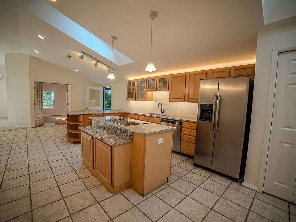 1st image of 107 W Main St Unit 1-B