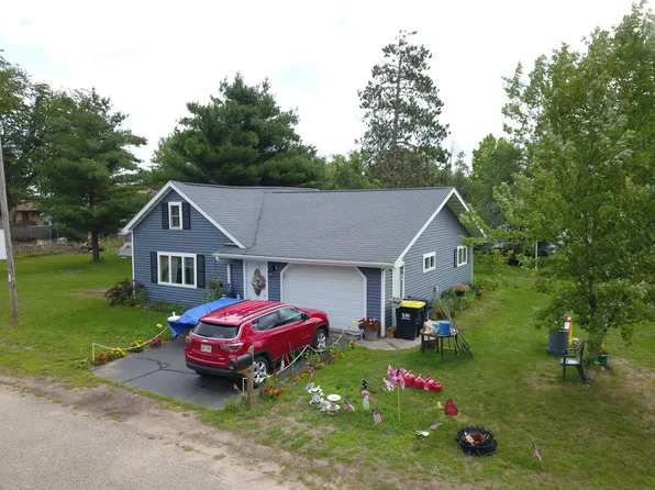 200 Plum St, Necedah, WI 54646