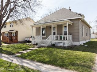 530 6th St, Waukee, IA 50263