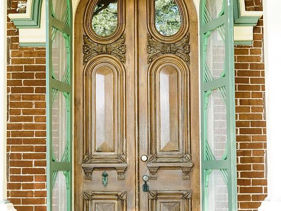 3rd image of 807 Weavertown Rd