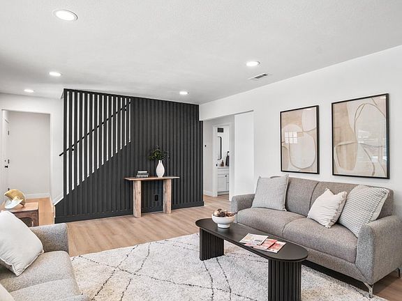 3rd image of 179 Court Way
