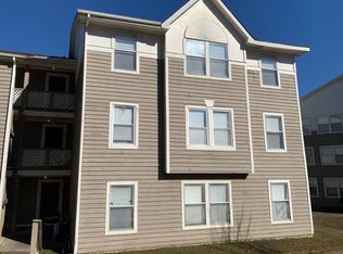 1014-4 Brookhollow Dr, Fayetteville, NC 28314