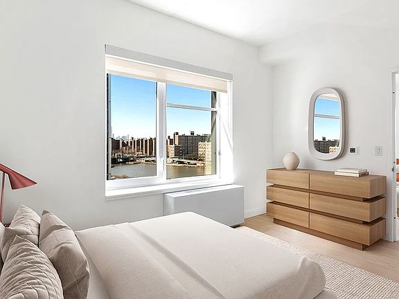 3rd image of 445 Gerard Ave #W425