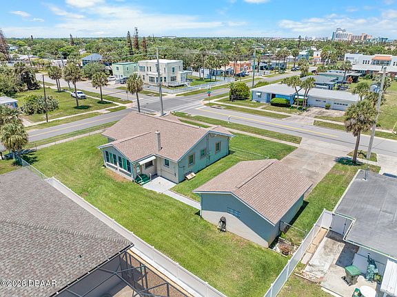 3rd image of 402 Seaview Ave