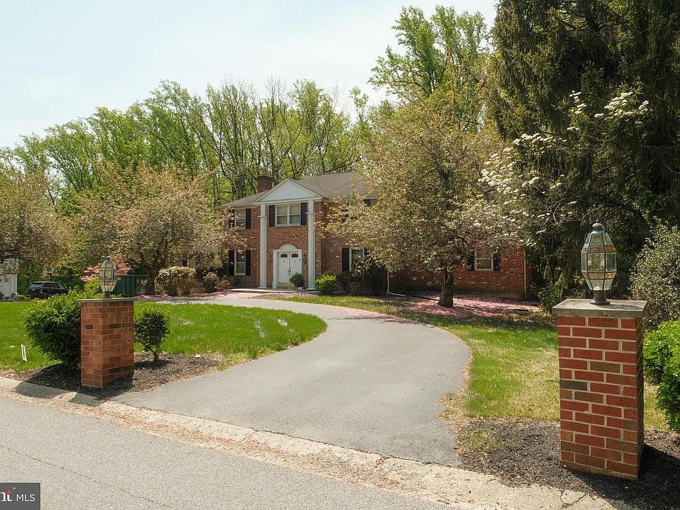 1st image of 112 Kelly Ln